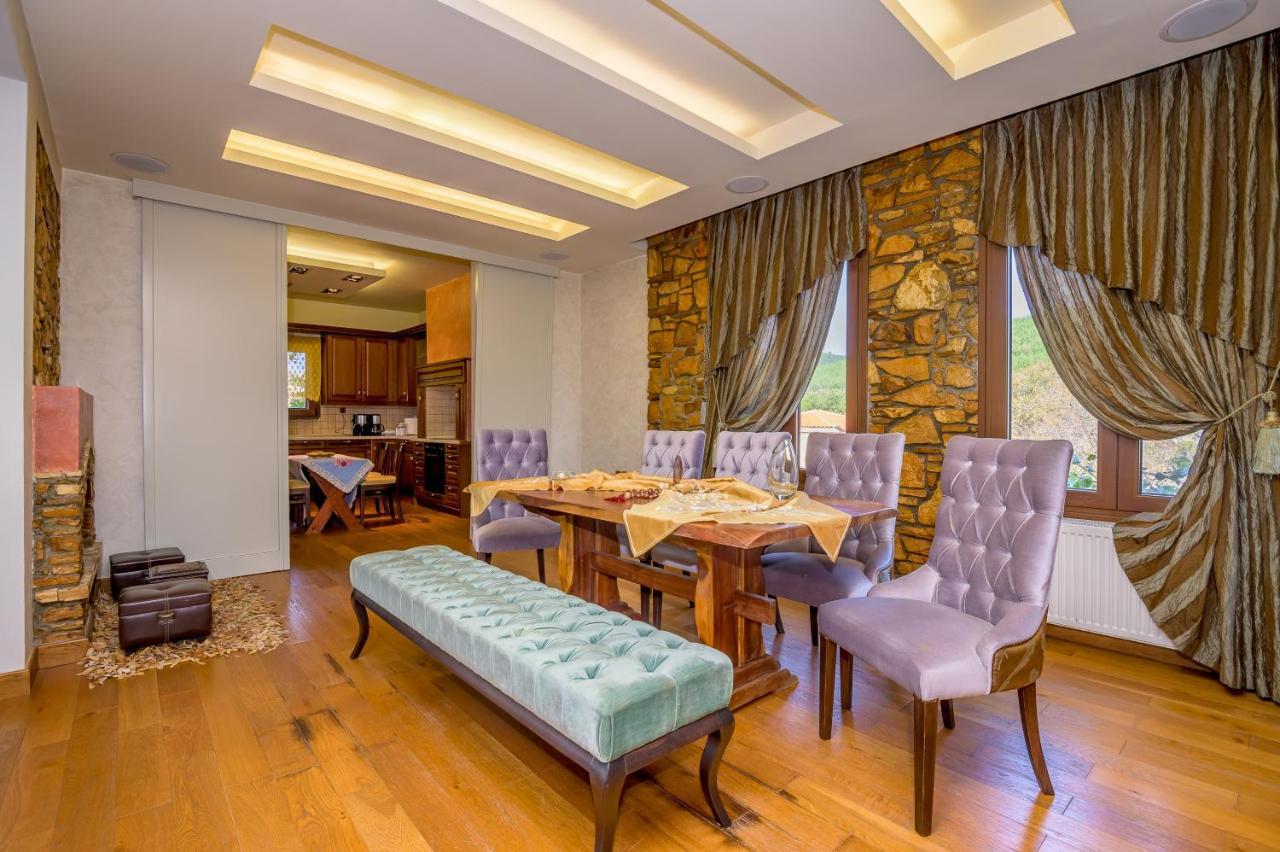 Luxurious With Gorgeous View And Bbq Villa