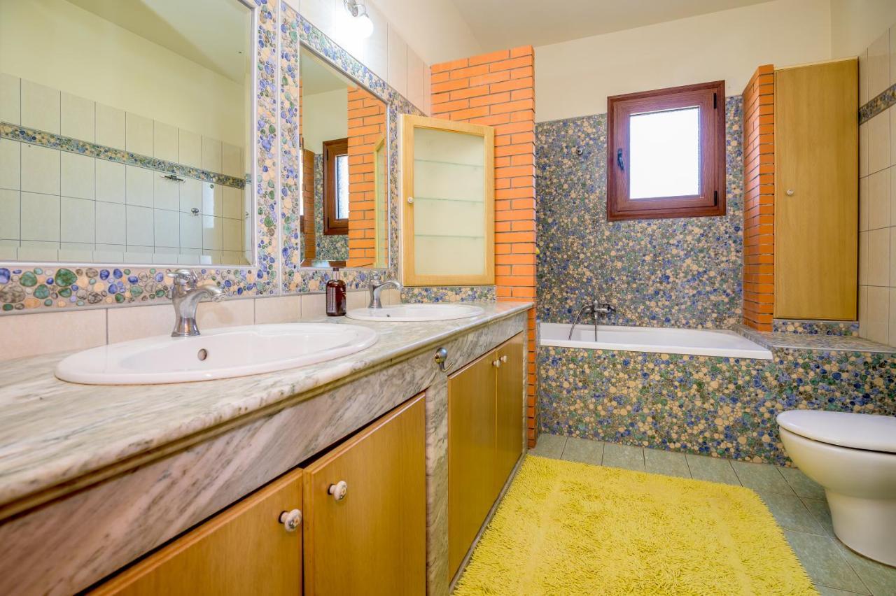 Luxurious With Gorgeous View And Bbq Villa